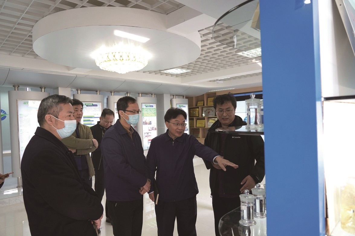 羅浩副市長蒞臨集團(tuán)調(diào)研 (3).JPG