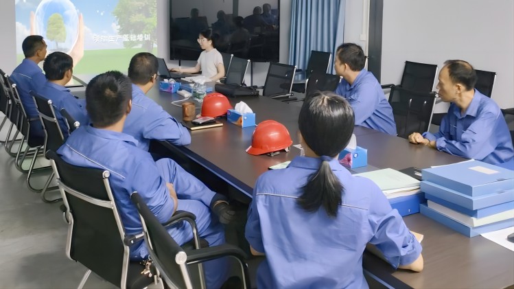 華信公司清潔生產(chǎn)1_網(wǎng)站.jpg